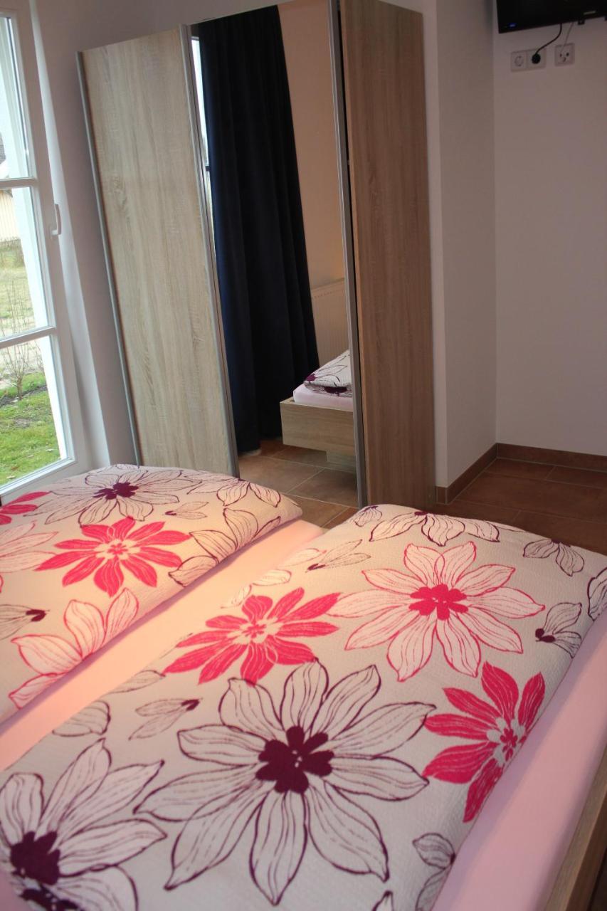5*Ferienwohnung Seeblick 2 Вендиш-Риц Экстерьер фото