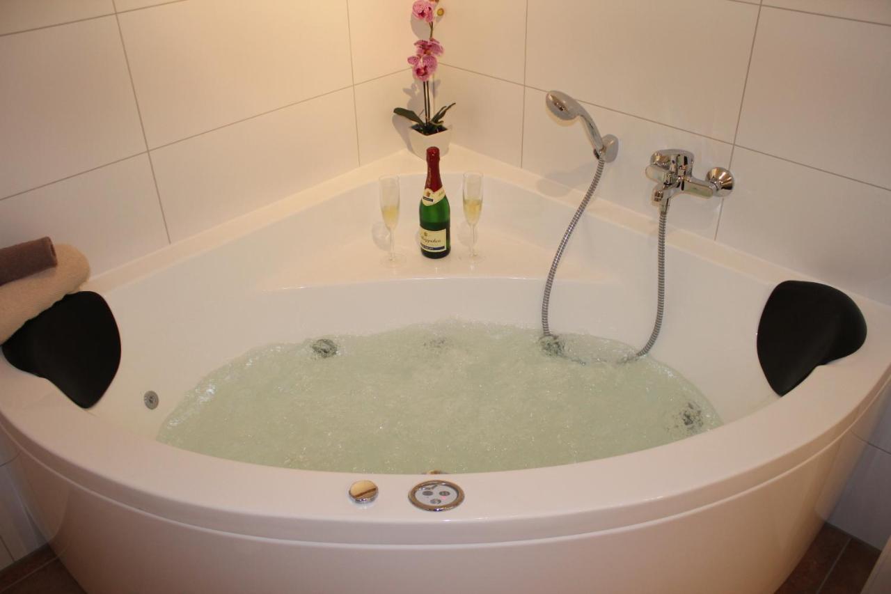 5*Ferienwohnung Seeblick 2 Вендиш-Риц Экстерьер фото